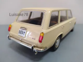 Maqueta SEAT 124 Ranchera 1:18
