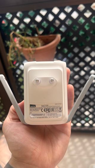 Repetidor Wi-Fi Netis PL7622 Powerline