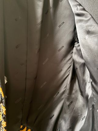 Giacca Moschino leopardata con paillettes