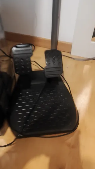 Volante Thrustmaster T80 Ferrari 488 GTB