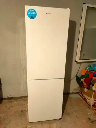 Frigorífico Candy Blanco