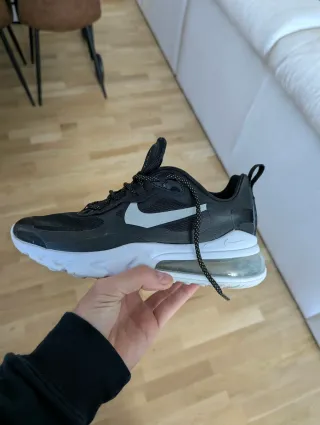 Nike Air Max 270 React Mujer