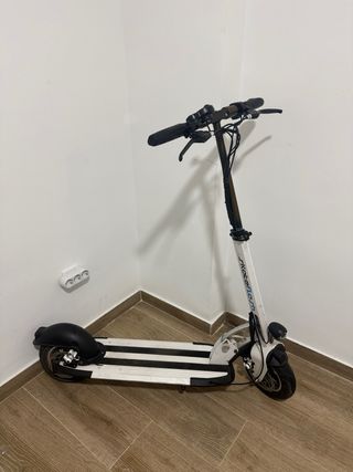 Patinete Eléctrico Skate Flash Blanco