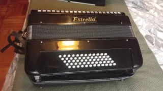 Acordeón Estrella negro