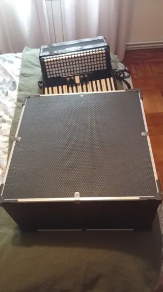 Acordeón Estrella negro