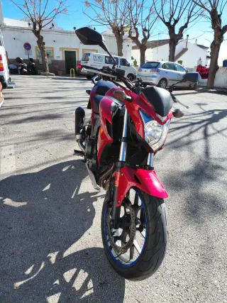 Honda CB500F Roja Semi-Nueva