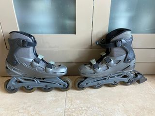 Patines en línea Talla 39/40 + Rodilleras