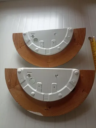 Lampada da parete in legno e vetro