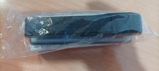 Grapadora y quitagrapas nuevos