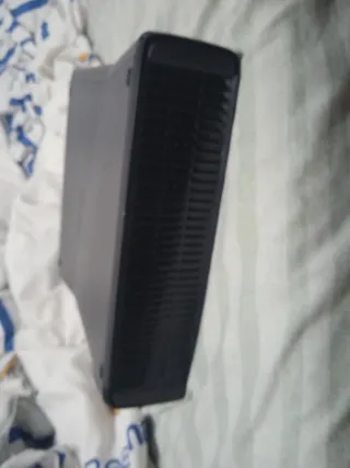 Xbox 360 Negra - Sin Cables ni Mandos