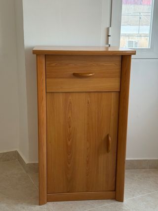 Mueble recibidor de madera