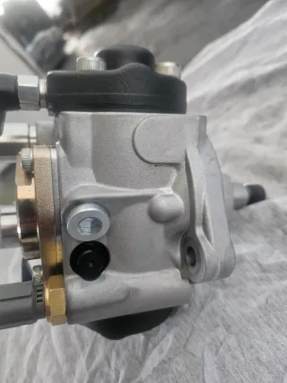 Bomba Inyectora John Deere RE507959