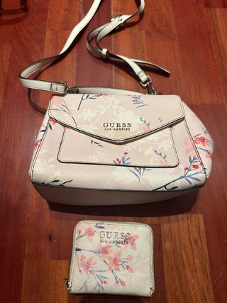 Bolso Guess y monedero
