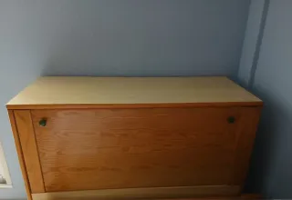 Escritorio juvenil madera y cajones