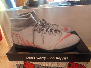 Zapatillas Futsal Nike Talla 47 Precio negociable