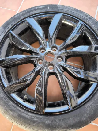 Rueda completa Ford Negra