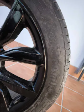 Rueda completa Ford Negra