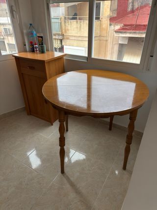 Mesa de comedor extensible de madera