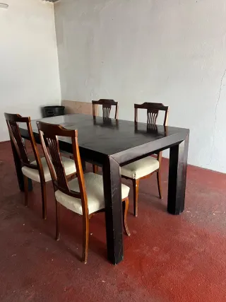 Mesa de comedor madera y metal