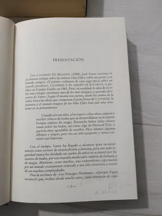 Lyonesse (trilogía)