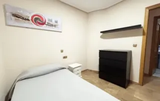 Piso en alquiler de tres dormitorios