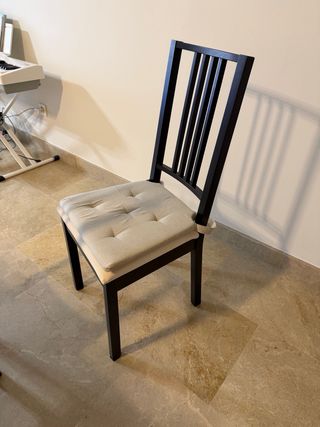 Mesa comedor extensible + 6 sillas negras