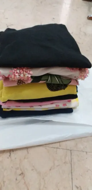 MISTERY BOX 10 capi bambina 8/9 anni