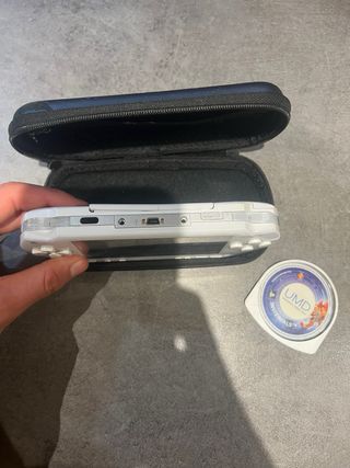 Consola Sony PSP 1000 + Juego UMD