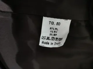 Blazer e pantaloni YA nuovi