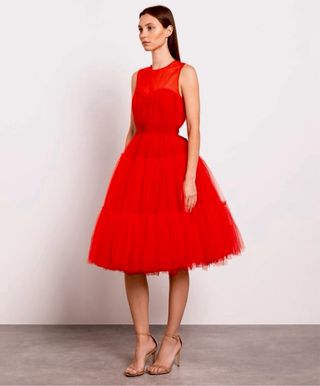 Vestido de tul rojo elegante