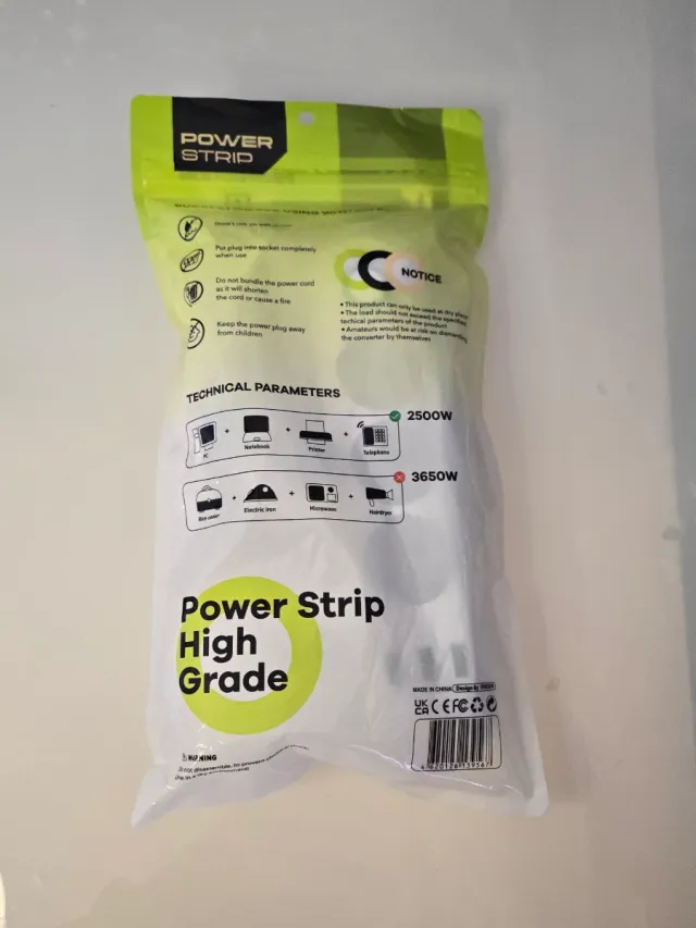 Regleta Eléctrica 2m Cable 3 Tomas + 3 USB