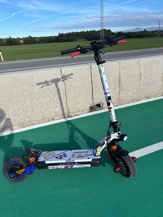 Patinete Eléctrico G2 Máster Blanco