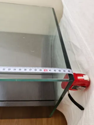 Mesa auxiliar cristal y madera