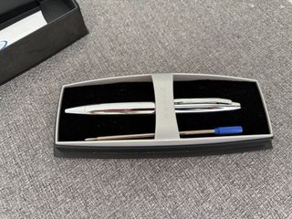 Bolígrafo Cross plateado