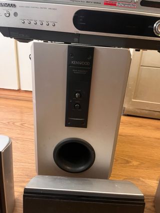 •	Reproductor de DVD Kenwood