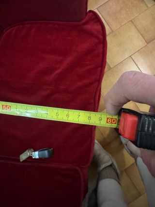 Sofá vintage terciopelo rojo