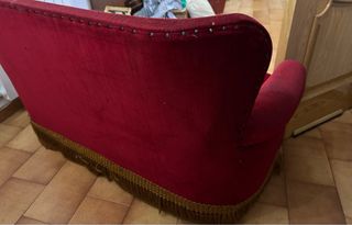 Sofá vintage terciopelo rojo