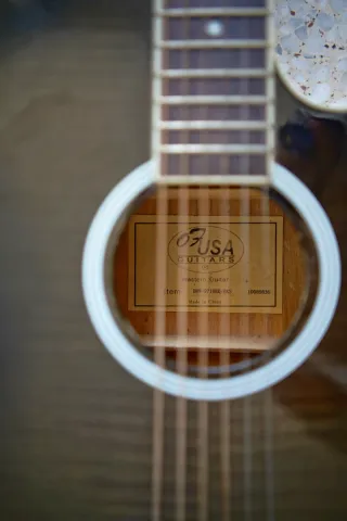 Guitarra Acústica Electrificada USA