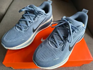 Zapatillas Nike Vomero 18 Azul Talla 40 Running