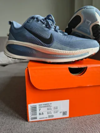 Zapatillas Nike Vomero 18 Azul Talla 40 Running