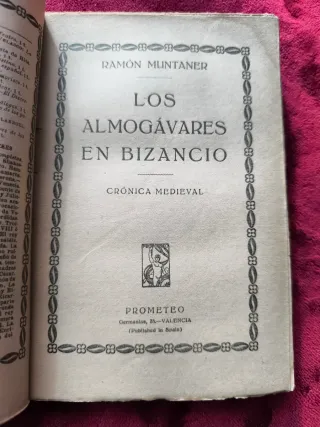 Libro antiguo de Ramón Muntaner