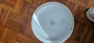 Jarrón de porcelana blanco y azul