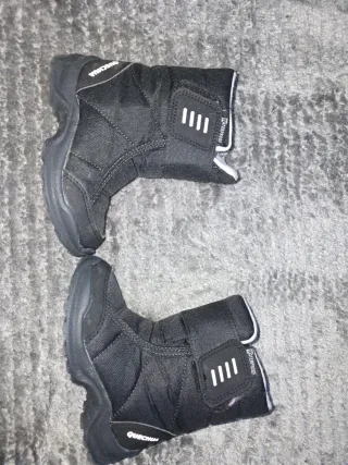 Botas infantiles T.25 impermeables