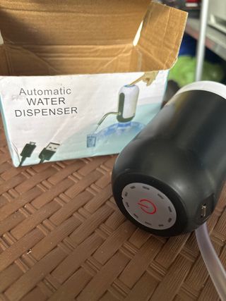 Dispenser Acqua Automatico USB