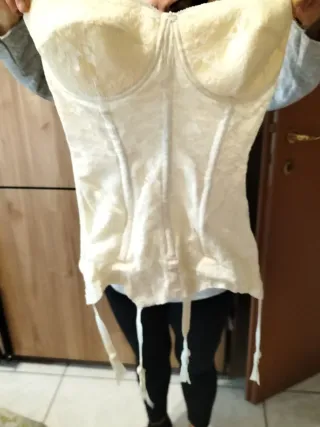 Abito da sposa modello gioiello