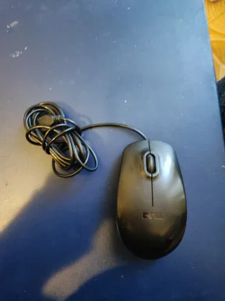 Ratón Dell Negro con Cable