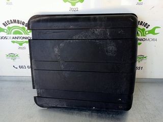 Tapa bateria man le 180 c l180c 98666