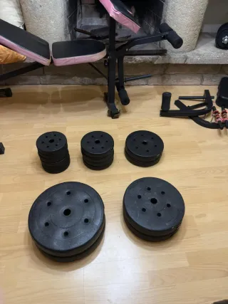 Gimnasio Completo Casa: Banco Multiestación + 79kg