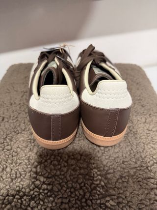 Zapatilla Adidas Samba OG Marrón