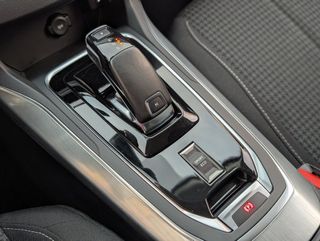 Peugeot 308 1.5BlueHdi 130Auto EAT8 Garantía Incl